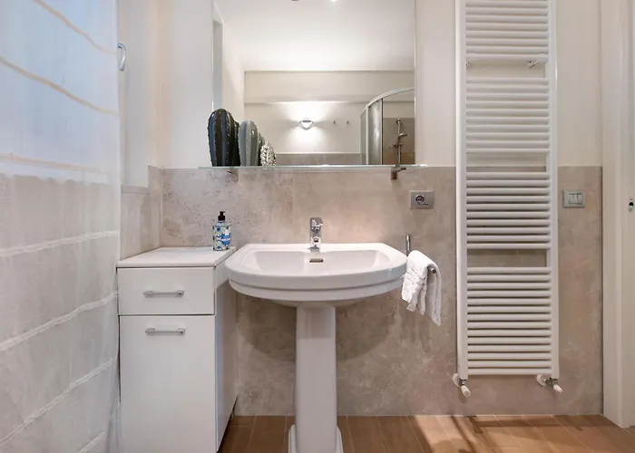 Savi View And Pool * Торри-дель-Бенако