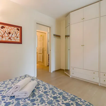Savi View And Pool Villa