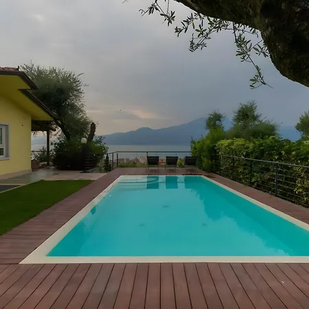 Savi View And Pool Torri Del Benaco
