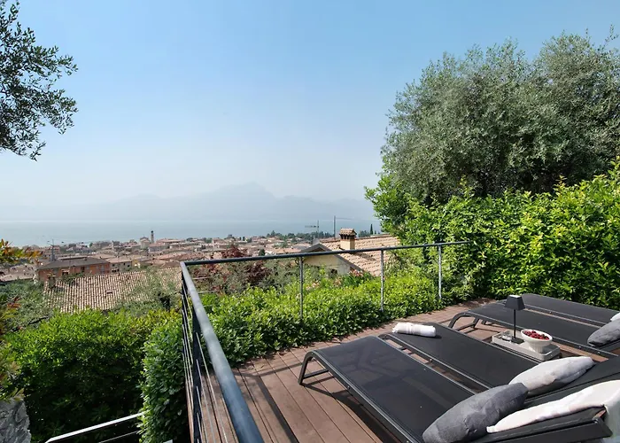 Savi View&pool Torri Del Benaco